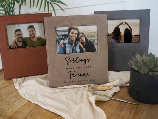 Siblings make the Best Friends Frame - F09